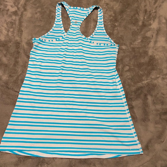 Lululemon tank - Picture 2 of 2